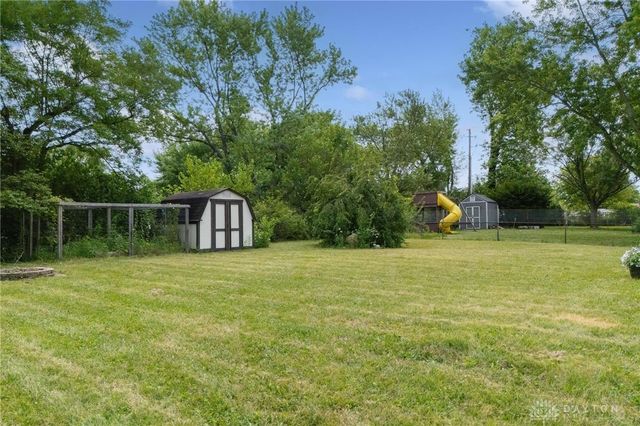 6800 Glenhills Drive, Englewood, OH 45322