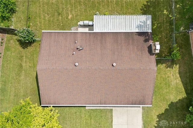 6800 Glenhills Drive, Englewood, OH 45322