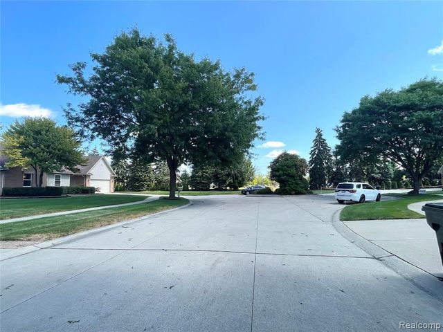 5859 Calgary Court, Sterling Heights, MI 48314