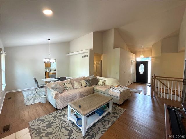 5859 Calgary Court, Sterling Heights, MI 48314