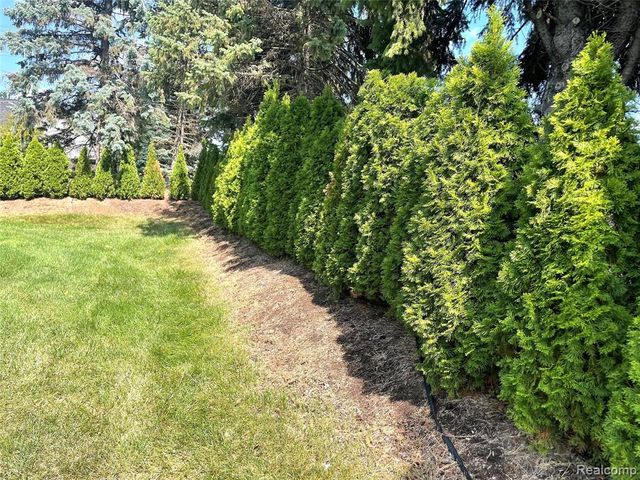 5859 Calgary Court, Sterling Heights, MI 48314