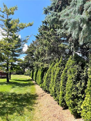 5859 Calgary Court, Sterling Heights, MI 48314