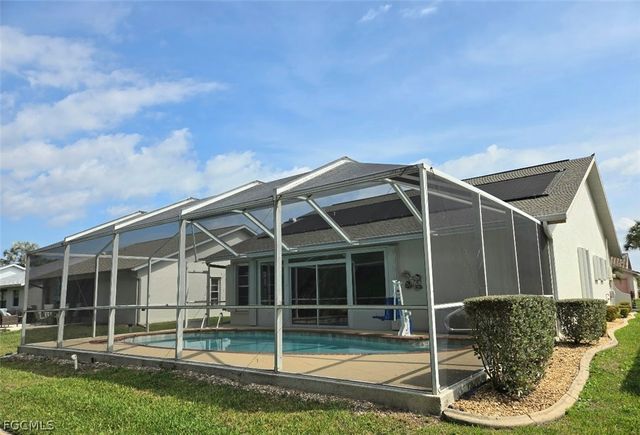 3956 Sabal Springs BLVD, North Fort Myers, FL 33917