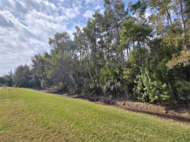 3956 Sabal Springs BLVD, North Fort Myers, FL 33917