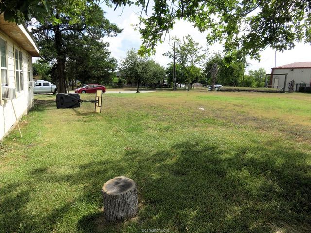 1413 Sandy Point Road, Bryan, TX 77803