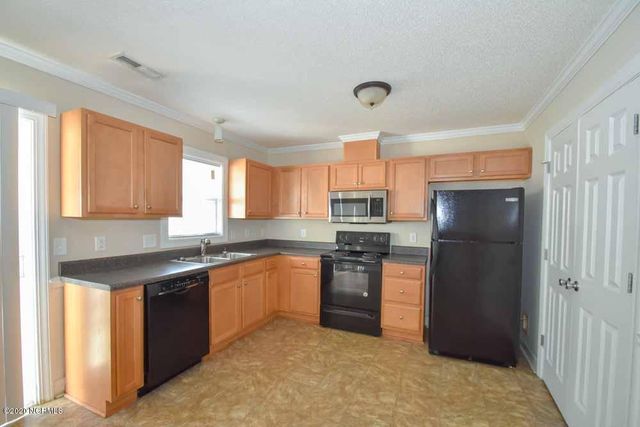 4251 Dudleys Grant Drive C, Winterville, NC 28590