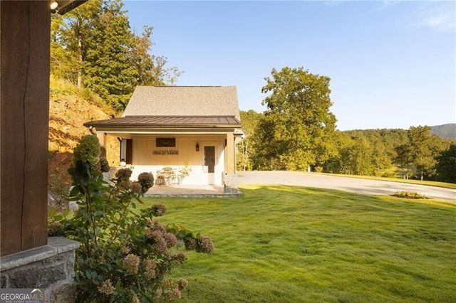 4864 Black Mountain Road, Dahlonega, GA 30533