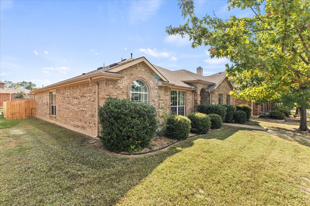 1142 Hidden Lakes Way, Rockwall, TX 75087