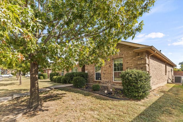 1142 Hidden Lakes Way, Rockwall, TX 75087
