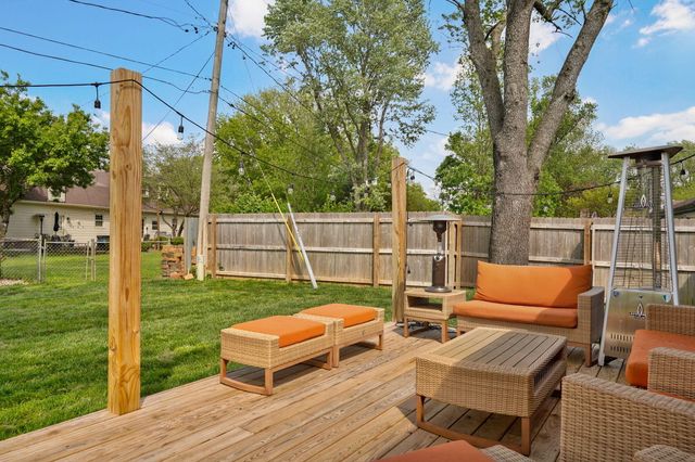 1883 E Cardinal Street, Springfield, MO 65804