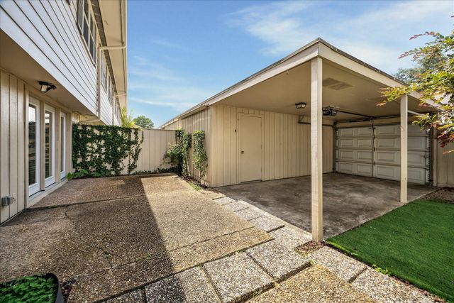 5823 Valley Forge Drive 93, Houston, TX 77057