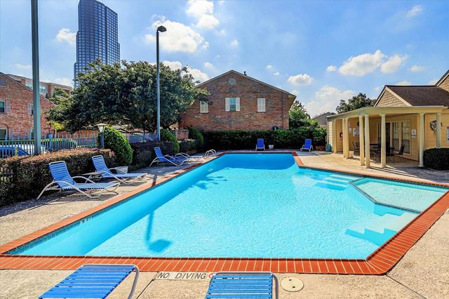 5823 Valley Forge Drive 93, Houston, TX 77057