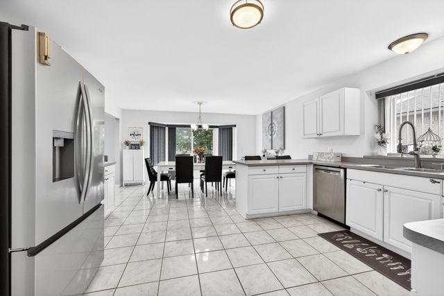 30098 Fairfield Drive, New Baltimore, MI 48051