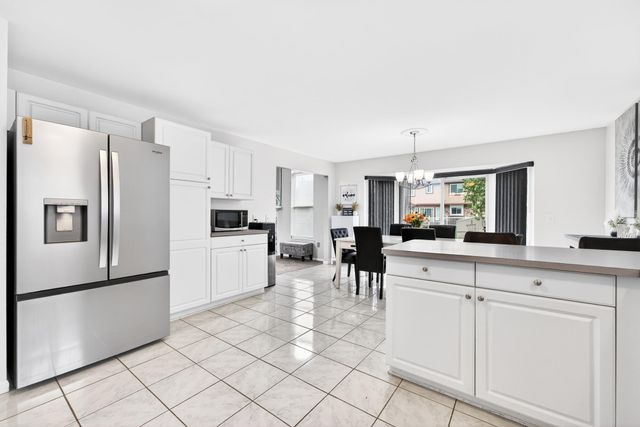 30098 Fairfield Drive, New Baltimore, MI 48051