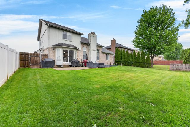 30098 Fairfield Drive, New Baltimore, MI 48051
