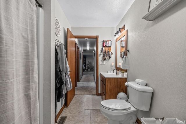 50042 County Rd 35, Bristol, IN 46507
