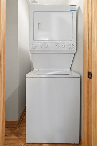 2835 W Redstone Drive, Fayetteville, AR 72704