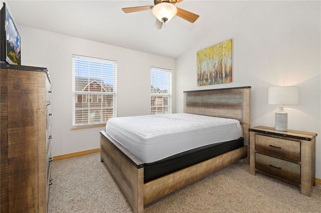 2835 W Redstone Drive, Fayetteville, AR 72704