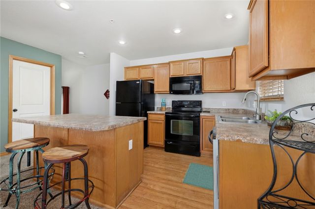 2835 W Redstone Drive, Fayetteville, AR 72704