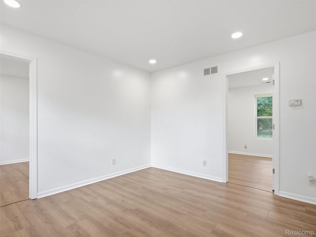 26545 Brush Street, Madison Heights, MI 48071