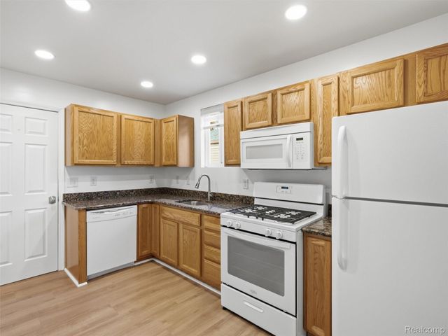 26545 Brush Street, Madison Heights, MI 48071