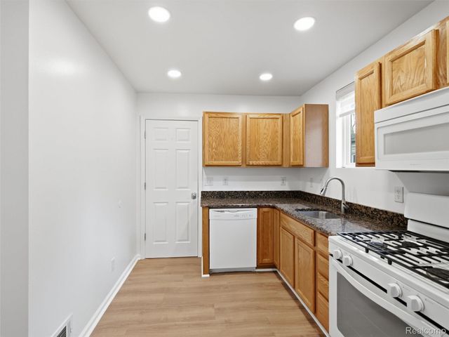 26545 Brush Street, Madison Heights, MI 48071