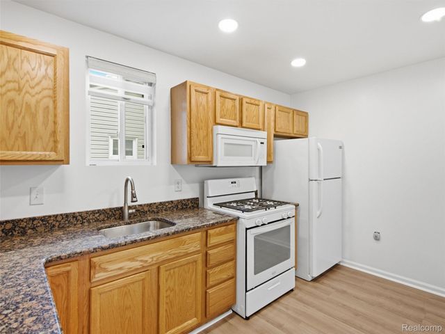 26545 Brush Street, Madison Heights, MI 48071