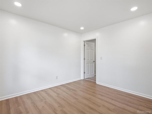 26545 Brush Street, Madison Heights, MI 48071
