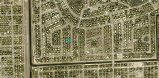 740 Longbow LN, Lehigh Acres, FL 33972