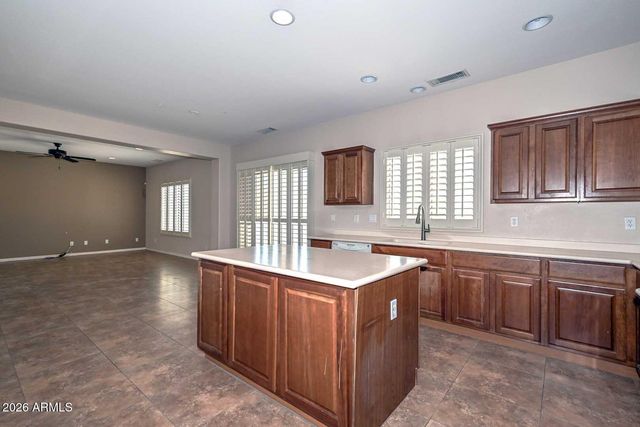 29789 W FAIRMOUNT Avenue, Buckeye, AZ 85396