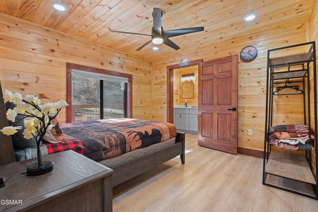 3115 Emerald Springs Loop, Sevierville, TN 37862