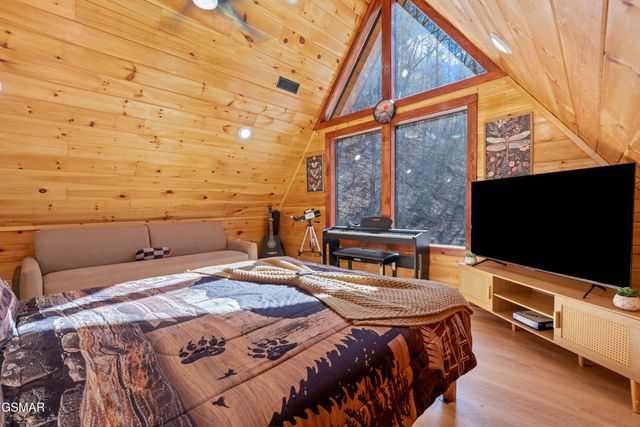 3115 Emerald Springs Loop, Sevierville, TN 37862