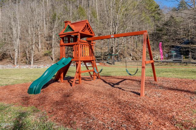 3115 Emerald Springs Loop, Sevierville, TN 37862