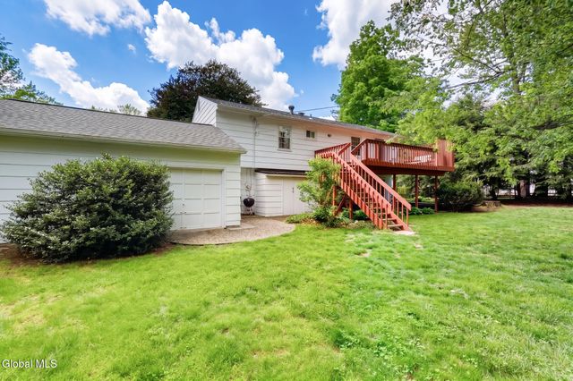 59 Brookview Avenue, Bethlehem, NY 12054