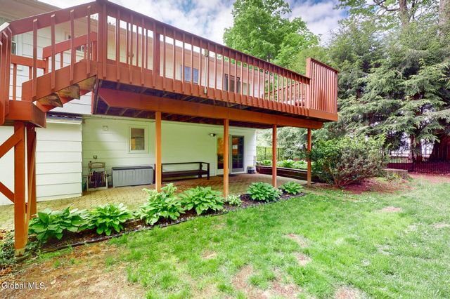 59 Brookview Avenue, Bethlehem, NY 12054