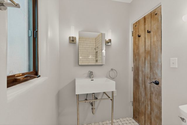 1031 Don Diego, Santa Fe, NM 87505