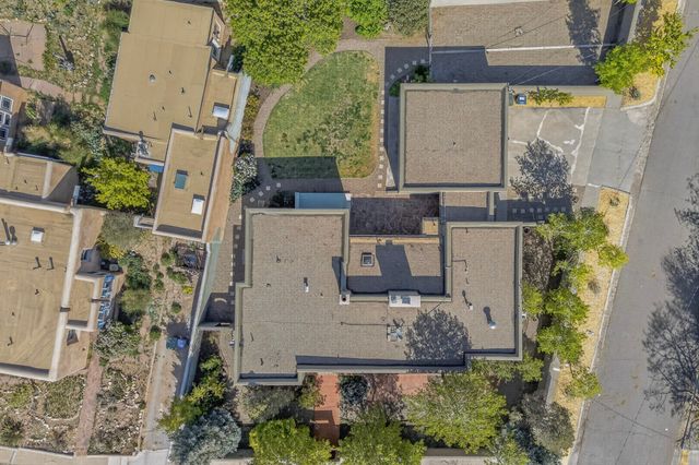 1031 Don Diego, Santa Fe, NM 87505
