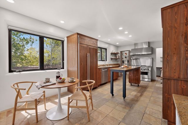 1031 Don Diego, Santa Fe, NM 87505