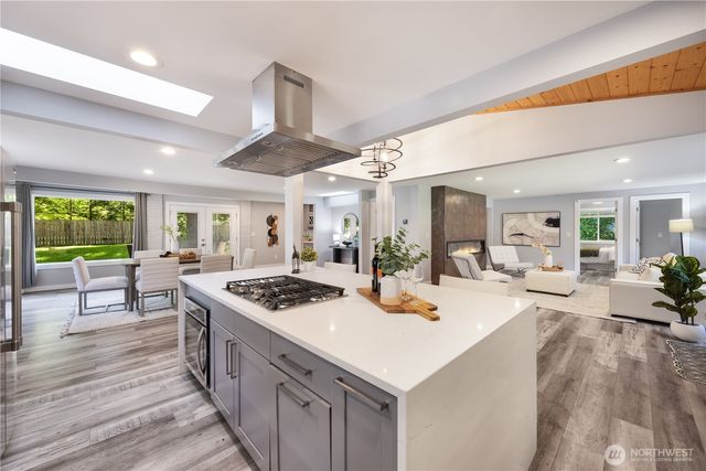 2412 160th Avenue NE, Bellevue, WA 98008