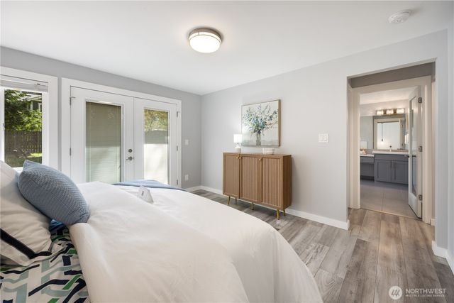 2412 160th Avenue NE, Bellevue, WA 98008