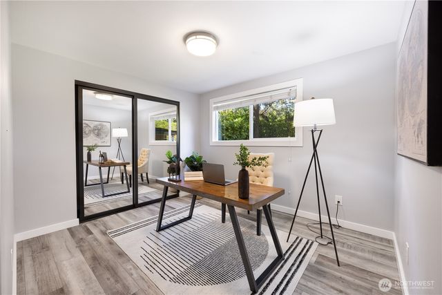 2412 160th Avenue NE, Bellevue, WA 98008