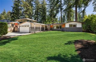 2412 160th Avenue NE, Bellevue, WA 98008