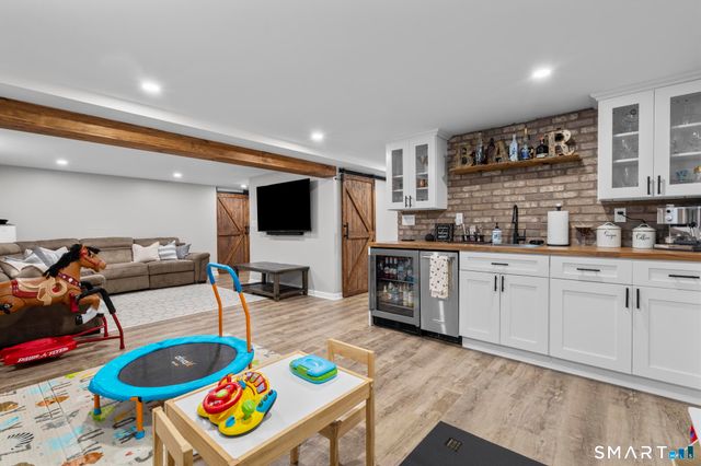 260 Toilsome Place, Bridgeport, CT 06606