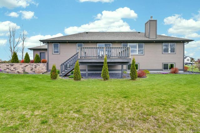 W5791 Prairie View DRIVE, Random Lake, WI 53075