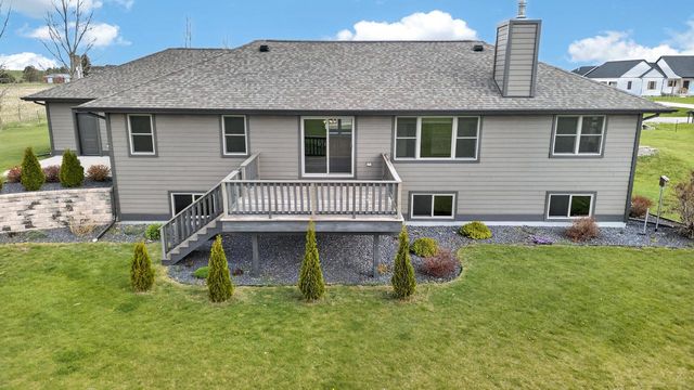 W5791 Prairie View DRIVE, Random Lake, WI 53075