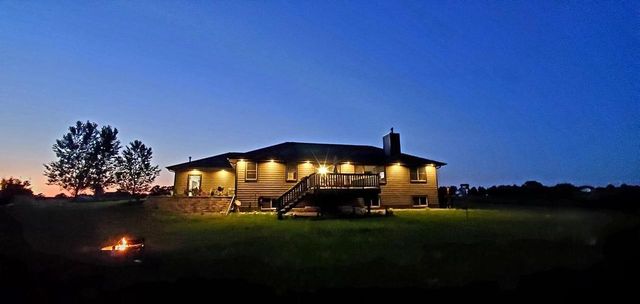 W5791 Prairie View DRIVE, Random Lake, WI 53075