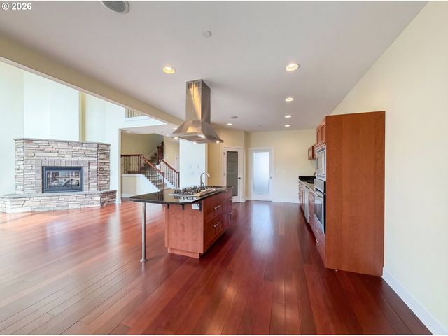 2250 Sw HOMER ROSS Loop, Mc Minnville, OR 97128