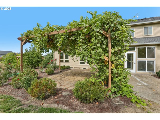 2250 Sw HOMER ROSS Loop, Mc Minnville, OR 97128