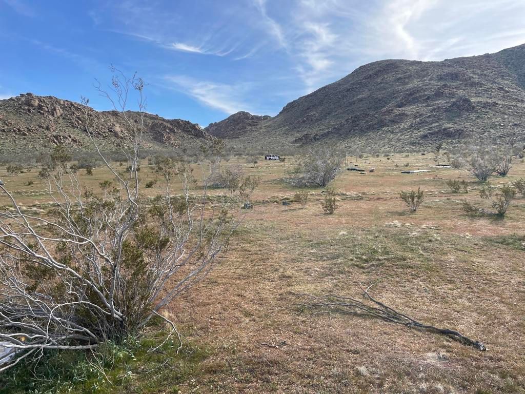 Image 10 of property listing at 0 Chicago Road, Apple Valley, CA 92307