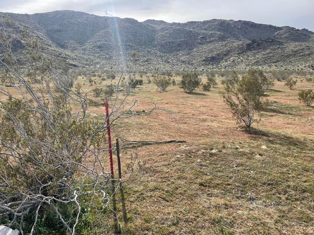 Image 11 of property listing at 0 Chicago Road, Apple Valley, CA 92307